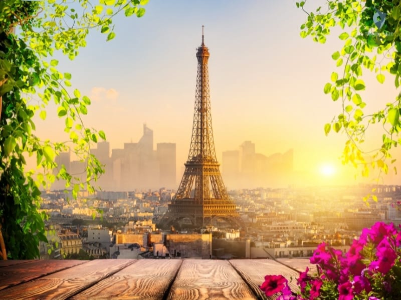 Perfect 3-Day Itinerary for Paris, France - starting at the eiffel tower