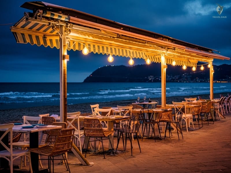 Restaurants Beach in ibiza